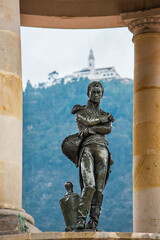 Estatua de Simon Bolivar en el parque de los periodistas Gabriel Garcia Marquez en Bogota. 