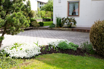 Obraz premium Bawarski dom w Niemczech. Letnie wakacje.