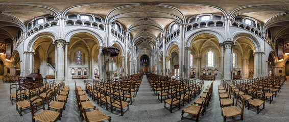 A 360 panoramic view of a cathedral interior - obrazy, fototapety, plakaty