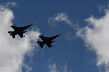 f 16 fighter jet