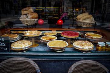 vitrine de gâteaux dans une boulangerie à Bruxelles