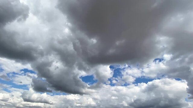 Time-laps of moving clouds in day time