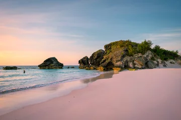 Foto op Canvas Zonsondergang Strand Sunrise at Horseshoe Bay beach in Bermuda  © romylee