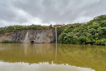 Parque Tanguá is a beautiful green area in the city, designed to receive tourists for a pleasant walk along the environment.
