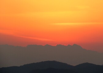 Fototapeta na wymiar 日本の田舎の風景　1月　夕焼のグラデーション