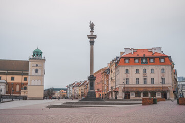 Fototapeta na wymiar Warsaw old town square, poland