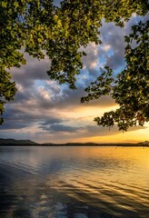 Obraz na płótnie Canvas Traumhafter Sonnenuntergang am schönen Bodensee Sommer Urlaub