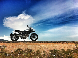 Obraz premium motorcycle on the road