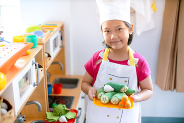 Family activities, mother and child, foster child development family hobbies Prevent game addiction Increase potential in children, smart children