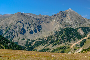 Fototapeta premium The Peaks of Gra de Fajol in the Pyrenees Mountains (Catalonia, Spain)