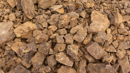 The remaining rock dredging mine, one of the building materials with high quality for the home level