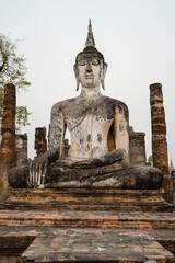 Buddha Statue Ruine im Sukhotai Historical Park, Thailand