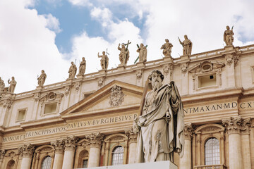 Fototapeta na wymiar Statue of St. Peter by Giuseppe de Fabris at St Peter's Square, Vatican City, Italy.