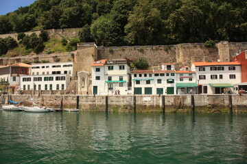 Fototapeta na wymiar Port de San Sebastian Pays Basque Espagne