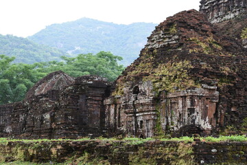 Fototapeta na wymiar Ruin at My Son ruins in Vietnam