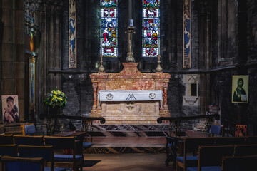 Fototapeta premium Side altar in Scottish Episcopal cathedral of St Mary in New Town of Edinburgh city, Scotland, UK