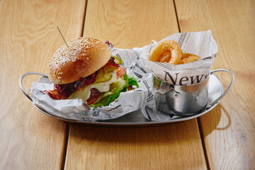 Beef burger with onion rings