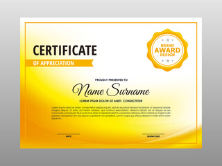 Obraz premium Abstract Fresh Smooth Yellow White Certificate Design, Professional Modern Certificate Template Vector