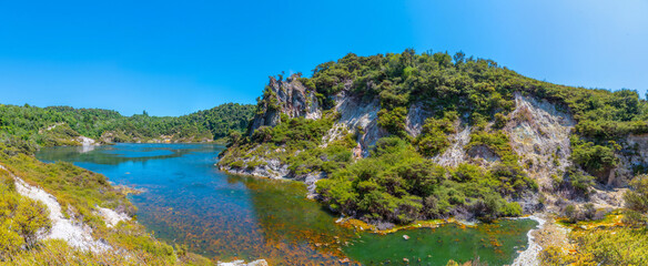 Frying pan lake and echo crater at Waimangu volcanic valley un New Zealand