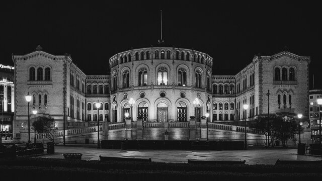 Empty square during Corona self isolation on a weekend