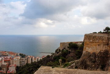 Fototapeta na wymiar The Santa Barbara Castle overlooking Alicante, Spain