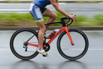 Fototapeta na wymiar blurry image of a cyclist in motion