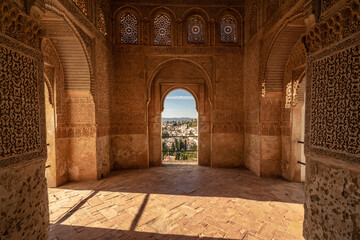 Fototapeta na wymiar Arabic windows in Generalife, Granada.