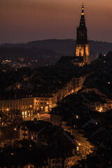 Fototapeta na wymiar Bern - Hauptstadt der Schweiz bei Nacht 