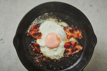 ベーコンエッグ