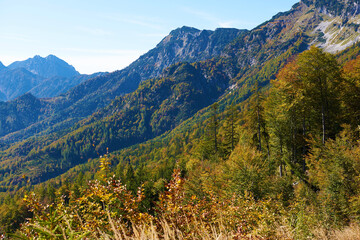 Fototapeta na wymiar Beautiful Landscape in Austrian Alps with top mountain.