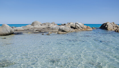 Mittelmeerküste auf Sardinien bei Villasimius