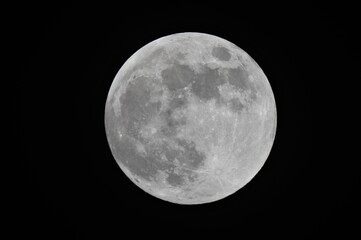 2020年　6月05日　月齢13.87　23時38分　　　　　
今日の満月　ストロベリMOON 