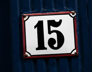 Hausnummer 15