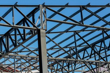 Steel frame, steel frame for building construction