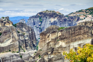Naklejka premium Cliffs rocky formations in Greece Meteora