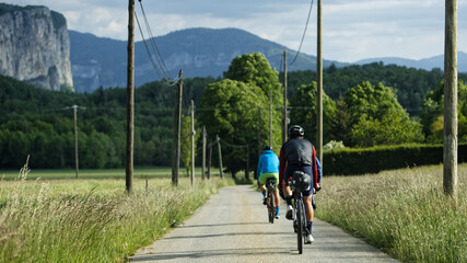 Gravel Bike dans le Vercors du côté de Presles dans la Alpes à la limite de la Drôme et de...