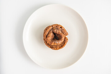 お皿に乗ったドーナツ