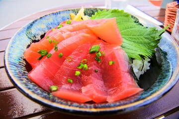 マグロ丼