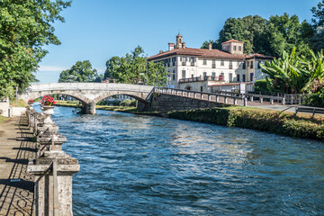 The little town of Cassinetta di Lugagnano