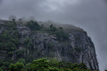 Naklejka premium clouds over the mountains