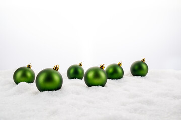 Winterlandschaft mit Kunstschnee als Weihnachtsmotiv