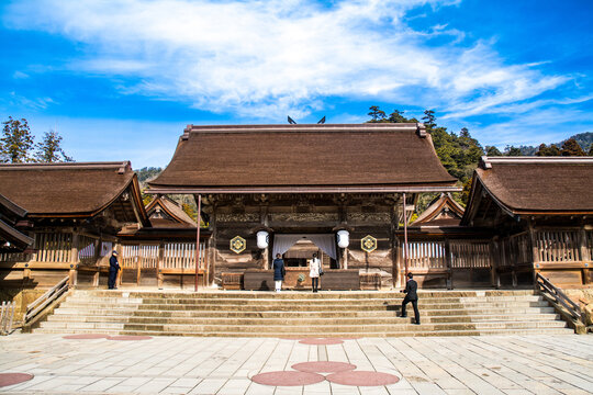 Yatsuashi gate of Izumo Taisha in Shimane, Japan. Behind which is the Honden (Main Hall) of the shrine.