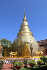 Stupa en or du Wat Phra Singh à Chiang Mai, Thaïlande