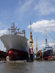 Hochseefrachtschiff in der Werft