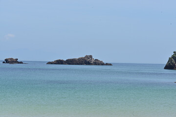 It shines on the beautiful sea.