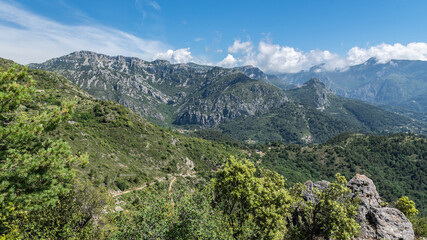 Paysage de montagne dans le Sud de la France