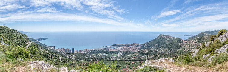 Fototapeta na wymiar Panorama et paysage sur la Côte d'Azur et Monaco Landscape on French Riviera and Monaco