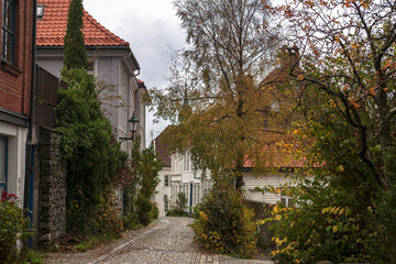 Obraz premium Old houses on Lille Markeveien, Nordnes, Bergen, Norway