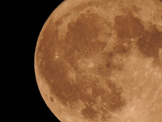 blood moon super zoom close up 