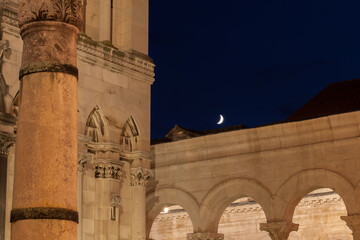 Pałac Dioklecjana nocą - Split, Chorwacja